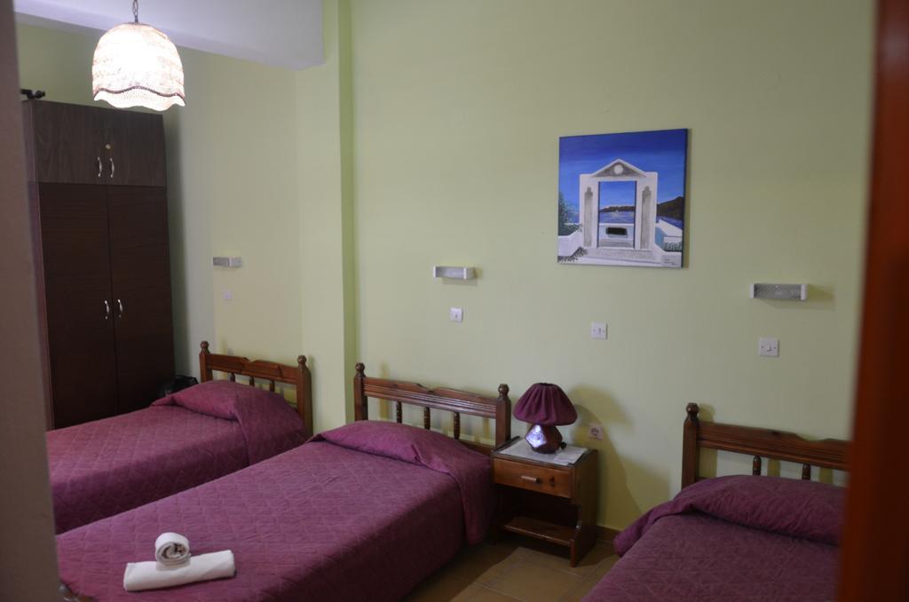 Christina Pension Karterados  Kamer foto