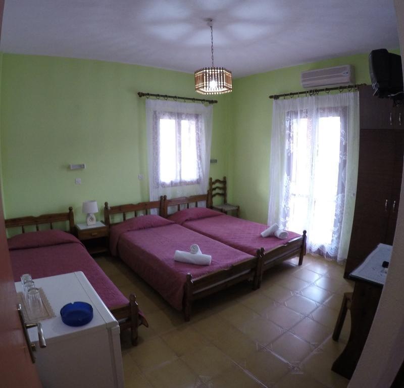 Christina Pension Karterados  Kamer foto